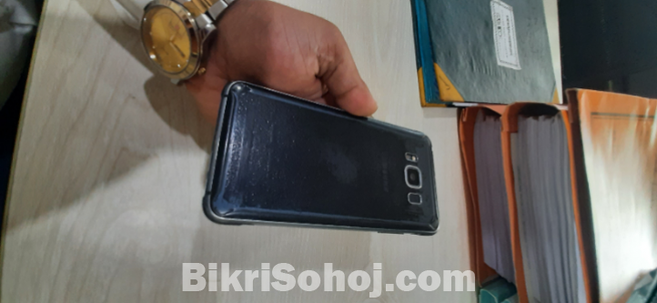 Samsung galaxy S8 active